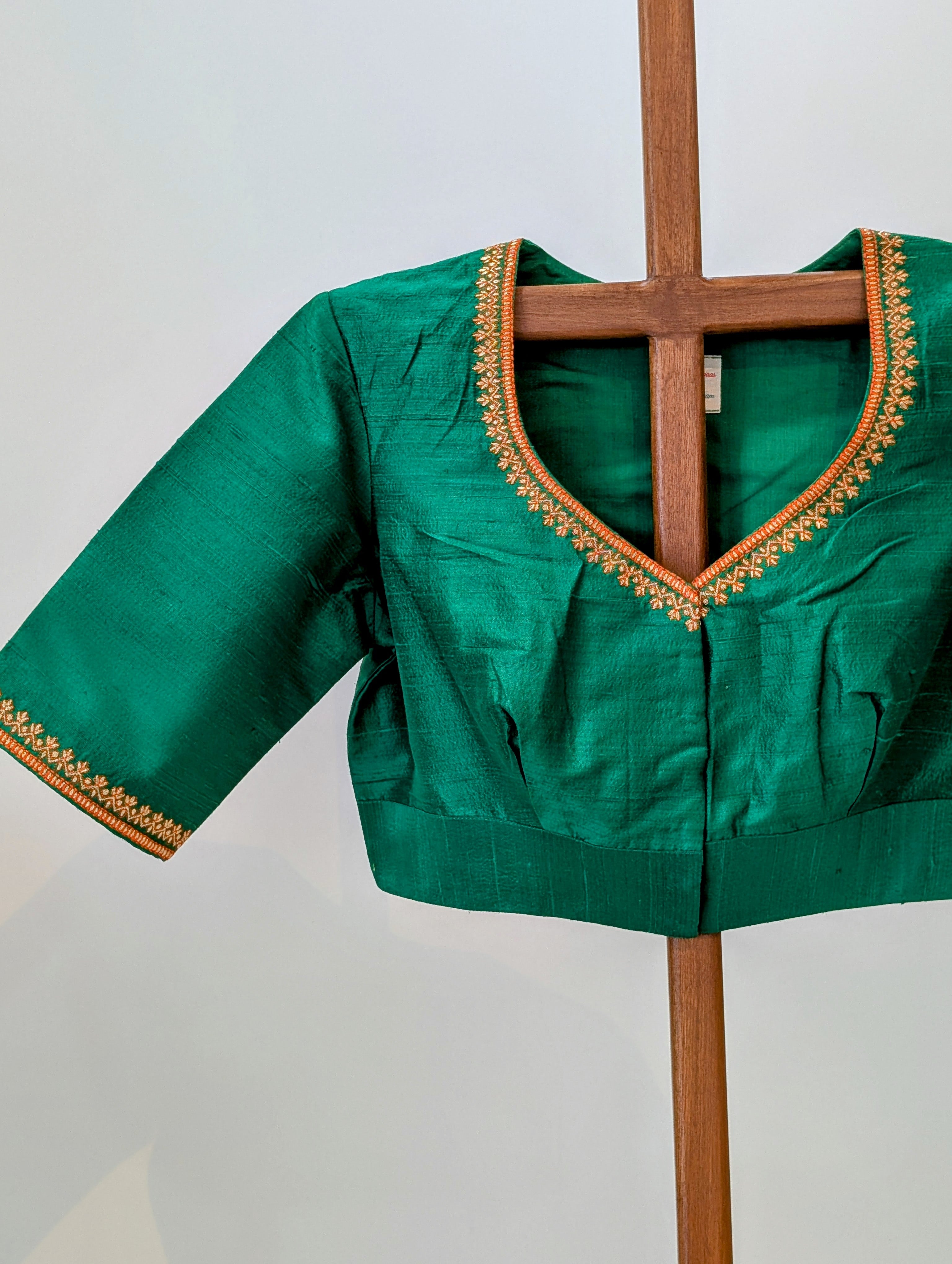 Aarna - green