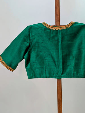 Aarna - green