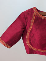 Aarna with zero neck