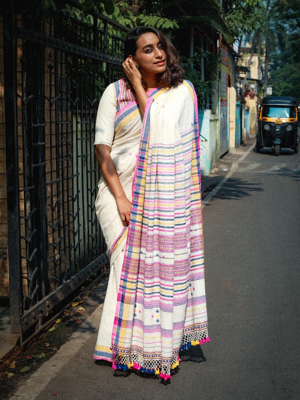 Lucky Point Blue Pure Kala Cotton Handwoven Bhujodi Saree in 2023 | Saree,  Pure products, Fashion
